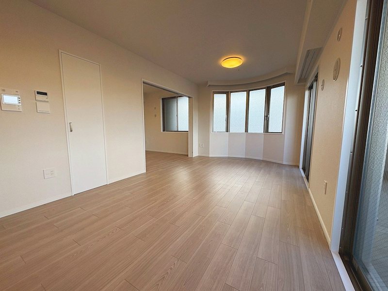 ライオンズマンション宝塚武庫川町 内観写真（リビング）