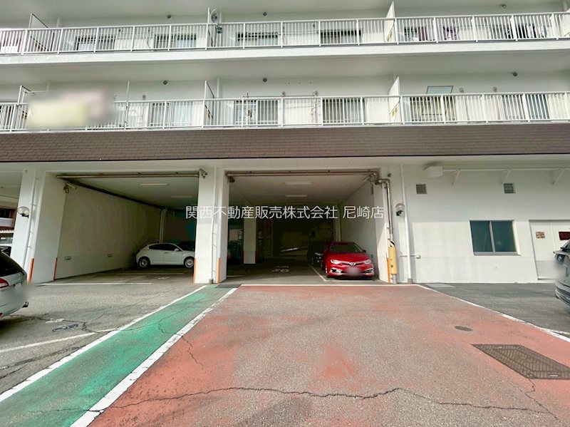 近鉄淀川リバーサイド 共用部写真（駐車場）