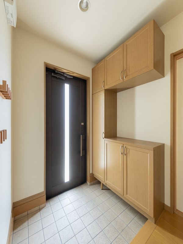 【CASA】 茨木市彩都あさぎ2丁目 現地写真（玄関）