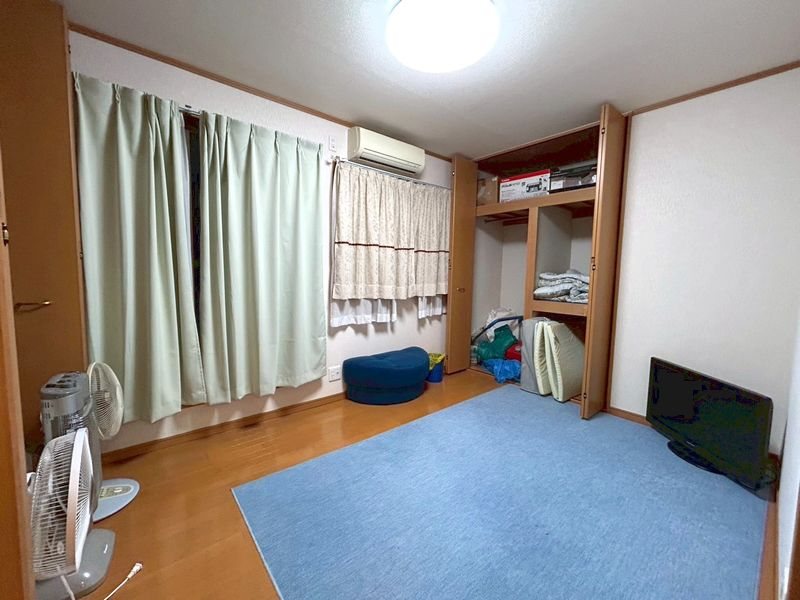 【CASA】 吹田市寿町2丁目 内観写真（リビング以外の居室）