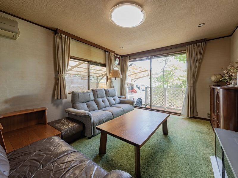 【CASA】 池田市伏尾台3丁目 内観写真（リビング）