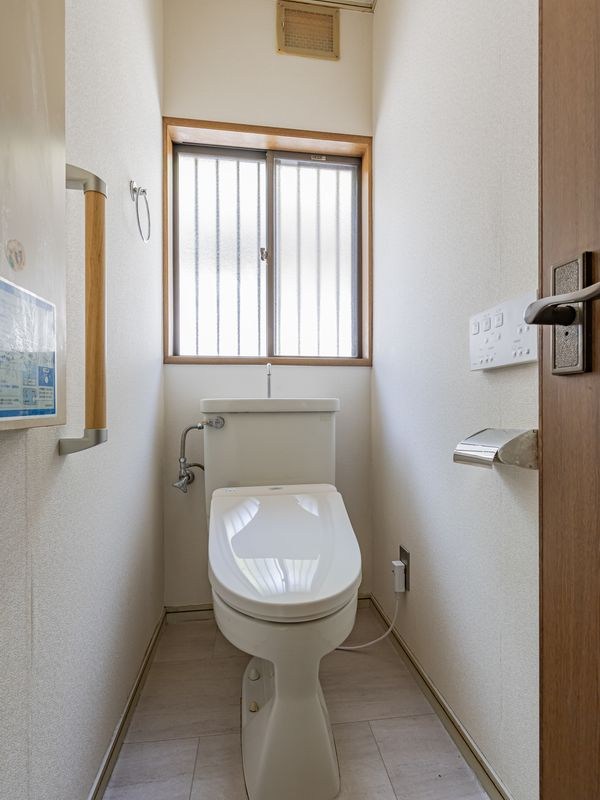 【CASA】 池田市伏尾台3丁目 内観写真（トイレ）