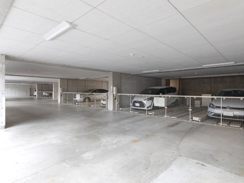 【CASA】グランノア高槻阿武山LUCE 共用部写真（駐車場）