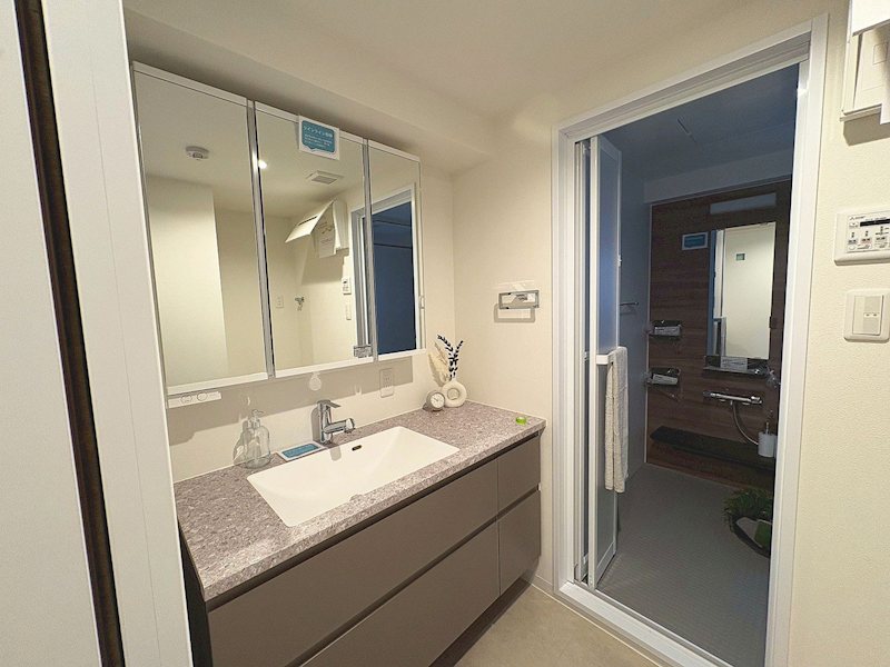 【CASA】ライオンズマンション雲雀丘花屋敷第二 内観写真（洗面台・洗面所）