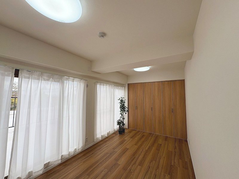 【CASA】ライオンズマンション雲雀丘花屋敷第二 内観写真（リビング以外の居室）