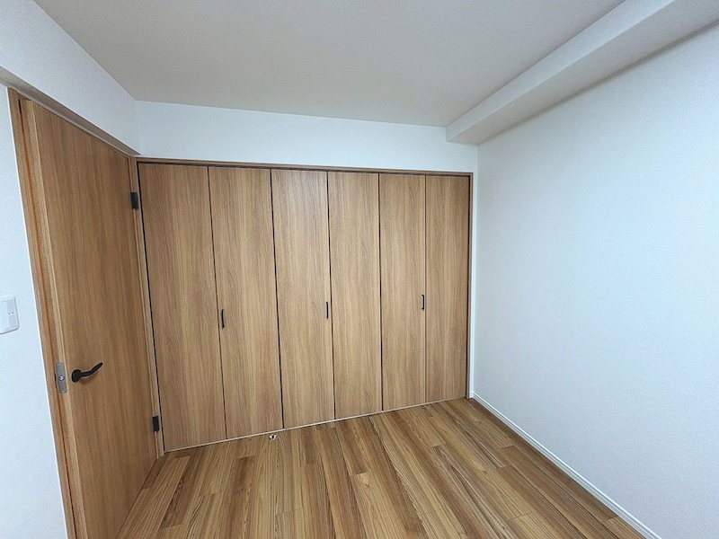 【CASA】ライオンズマンション雲雀丘花屋敷第二 内観写真（収納）