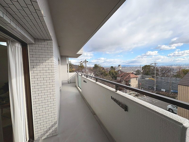 【CASA】ライオンズマンション雲雀丘花屋敷第二 現地写真（バルコニー）