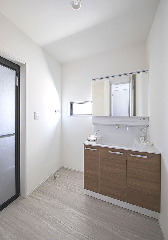 【CASA】長岡京市友岡西畑 内観写真（洗面台・洗面所）