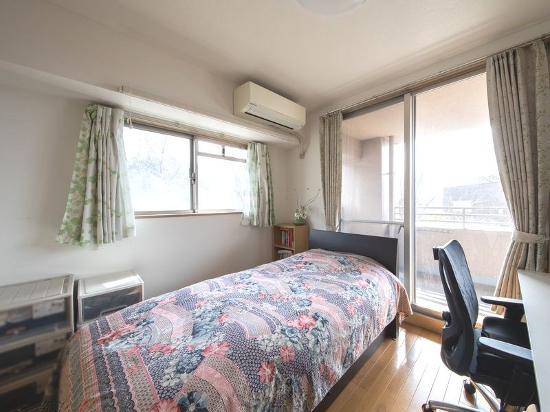 【CASA】ランフォルセ高槻パークガーデン≪LDK25帖超×ワイドスパンバルコニー≫ 内観写真（リビング以外の居室）