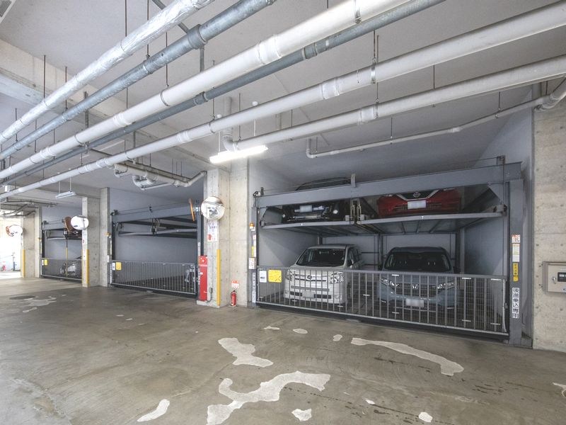 【CASA】ランフォルセ高槻パークガーデン≪LDK25帖超×ワイドスパンバルコニー≫ 共用部写真（駐車場）