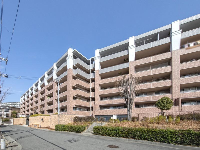 【CASA】ランフォルセ高槻パークガーデン≪LDK25帖超×ワイドスパンバルコニー≫ 現地写真