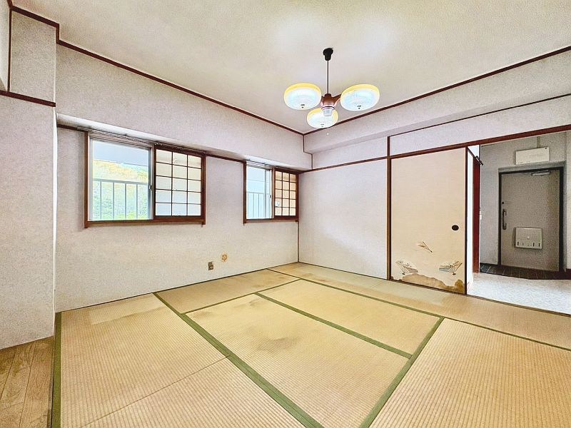 【CASA】若山台住宅34号棟 内観写真（リビング以外の居室）