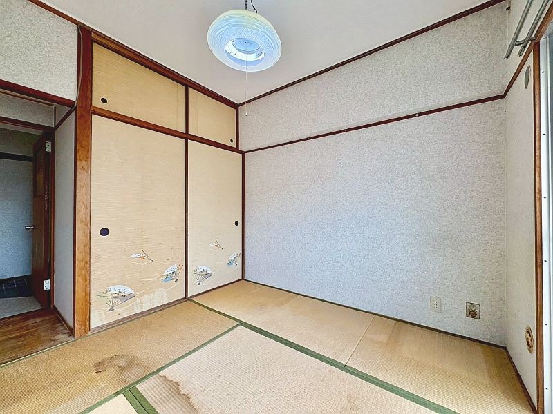 【CASA】若山台住宅34号棟 内観写真（リビング以外の居室）