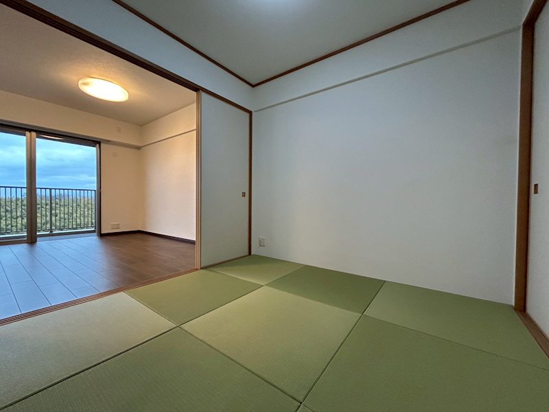 アールヴェール緑地公園 内観写真（リビング以外の居室）
