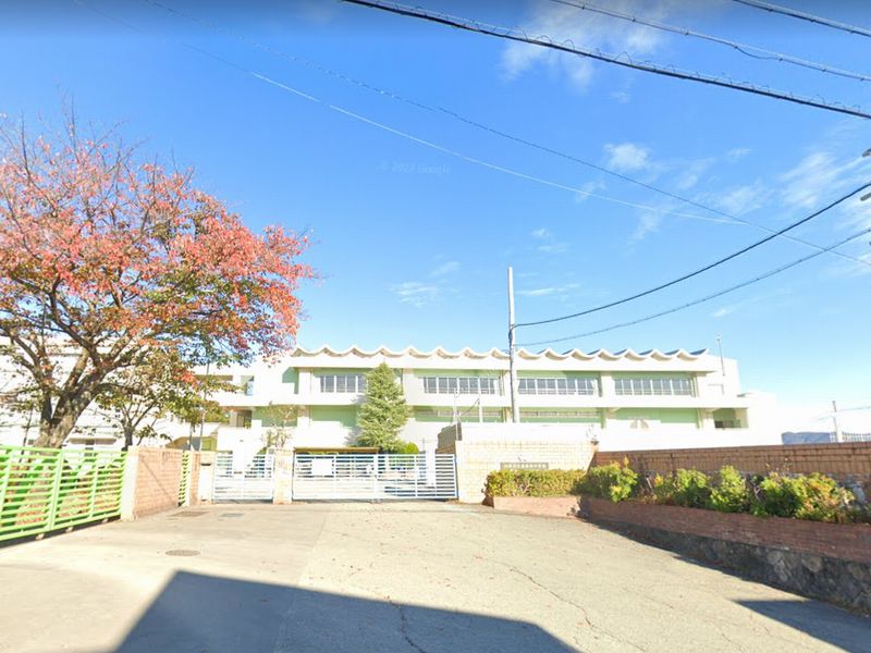 【CASA】清和台住宅団地9号棟 中学校
