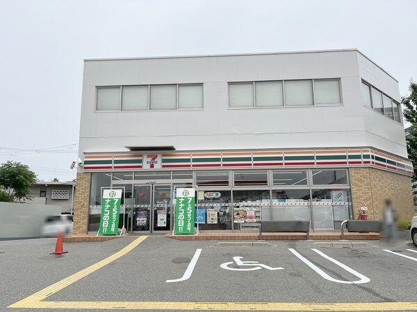 セントラルパレス東豊中 コンビニ