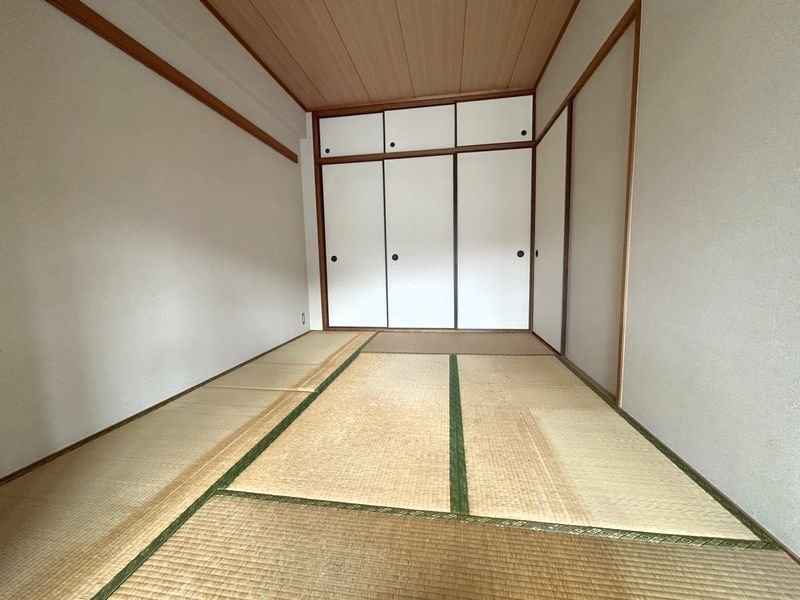 【CASA】 サンロイヤル池田バードヒルズ二号館 内観写真（リビング以外の居室）