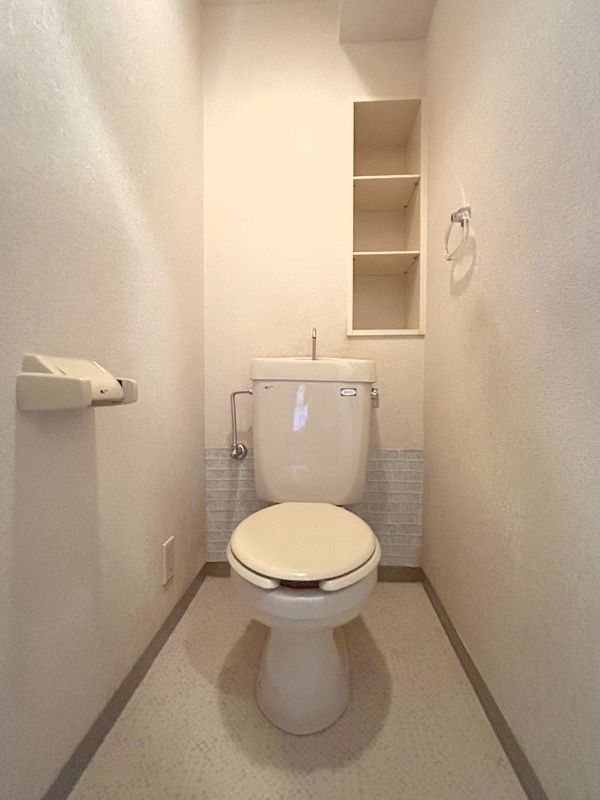 【CASA】 サンロイヤル池田バードヒルズ二号館 内観写真（トイレ）