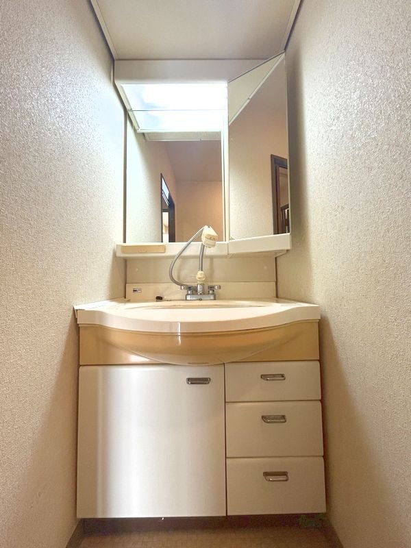 【CASA】 サンロイヤル池田バードヒルズ二号館 内観写真（洗面台・洗面所）