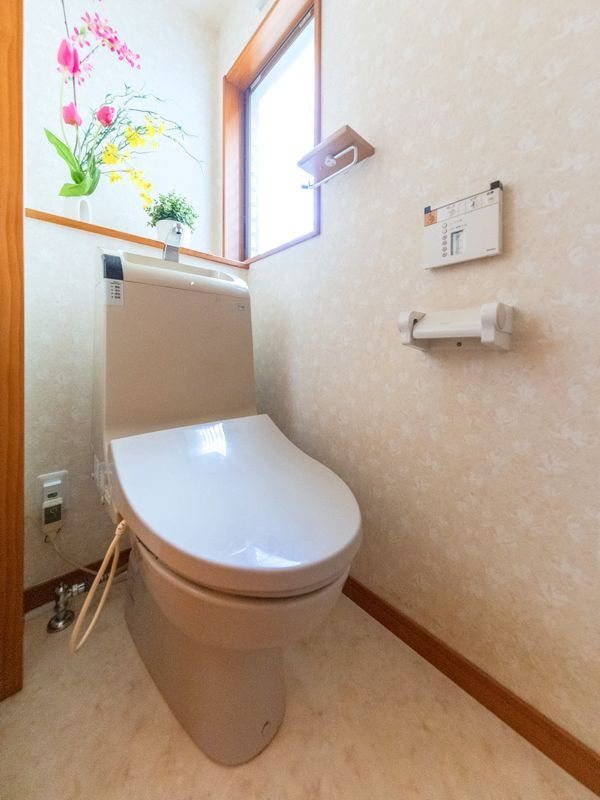 【CASA】 池田市畑5丁目 内観写真（トイレ）