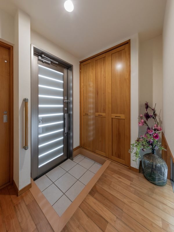 【CASA】 池田市畑5丁目 現地写真（玄関）