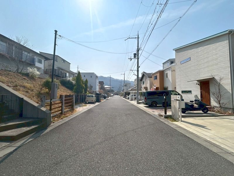 【CASA】 箕面市森町中1丁目 現地写真（前面道路含む現地写真）