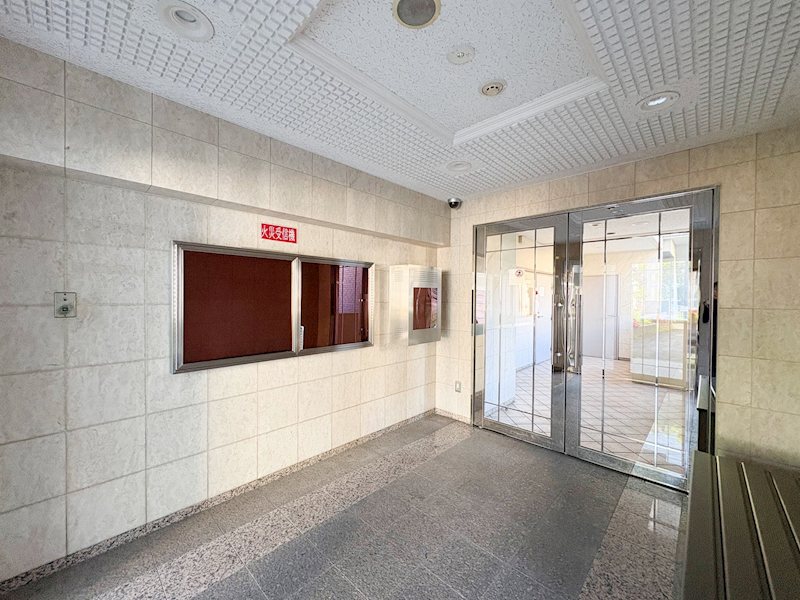 ワコーレステラ魚崎北町 共用部写真（エントランス）