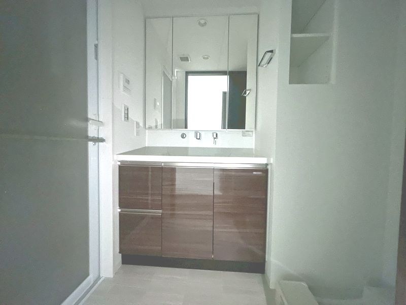 【CASA】ブランニード阪急水無瀬 内観写真（洗面台・洗面所）