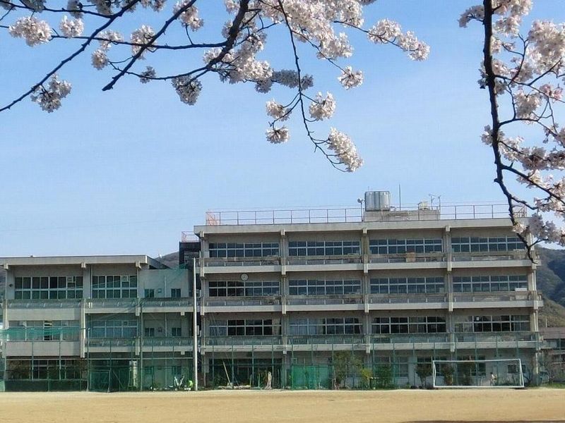 【CASA】ブランニード阪急水無瀬 中学校
