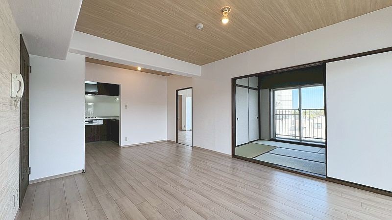 【CASA】カルチェ茨木 内観写真（リビング）