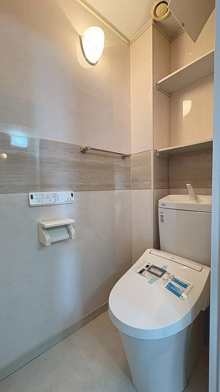 【CASA】カルチェ茨木 内観写真（トイレ）