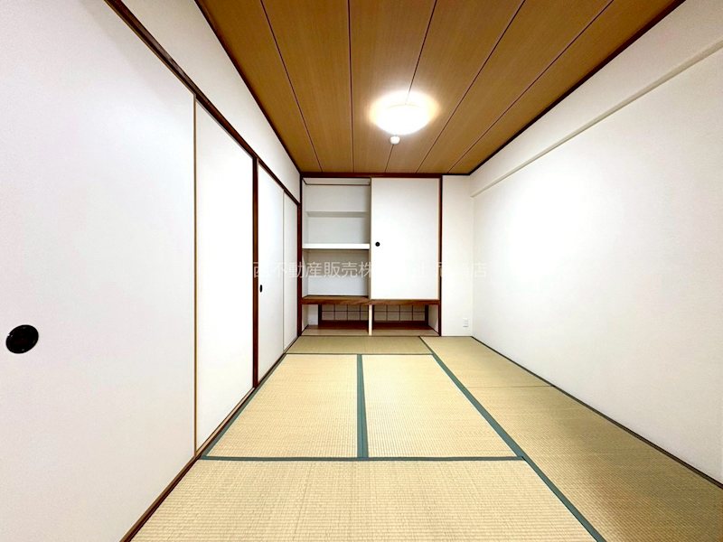 パレスエクセル新伊丹 内観写真（リビング以外の居室）