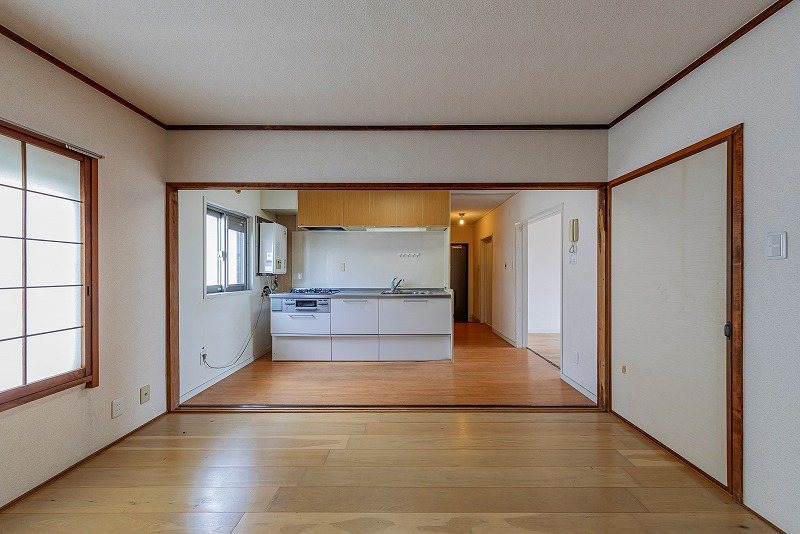 【CASA】 ライオンズマンションみのおE棟 内観写真（リビング）