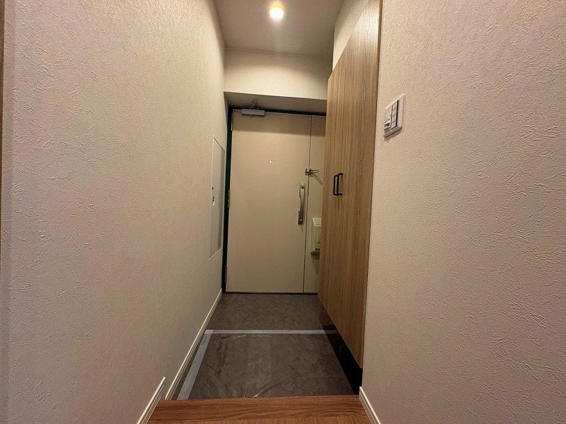日商岩井箕面ハイツC棟 現地写真（玄関）