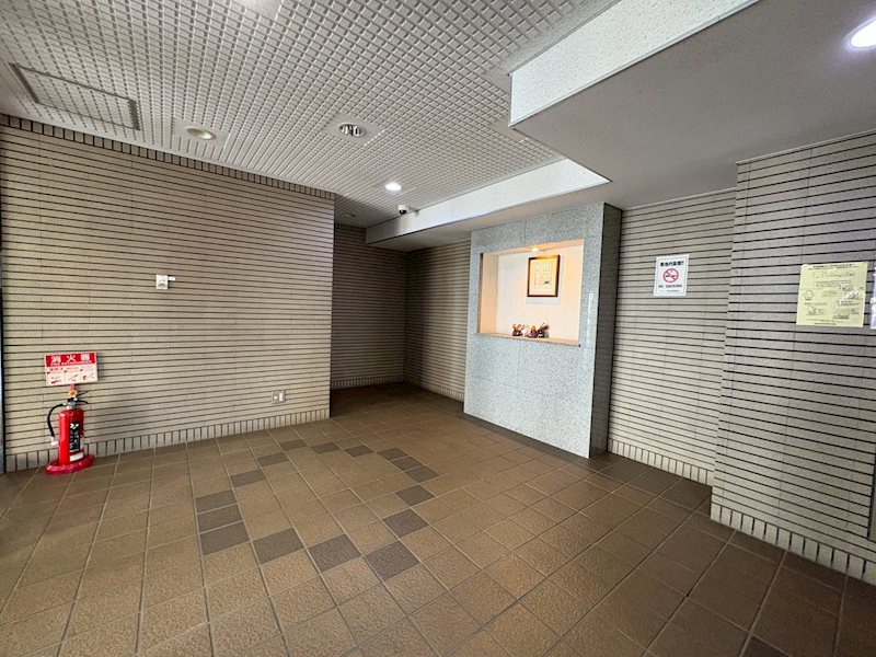 グランドール緑地公園 共用部写真（ロビー）