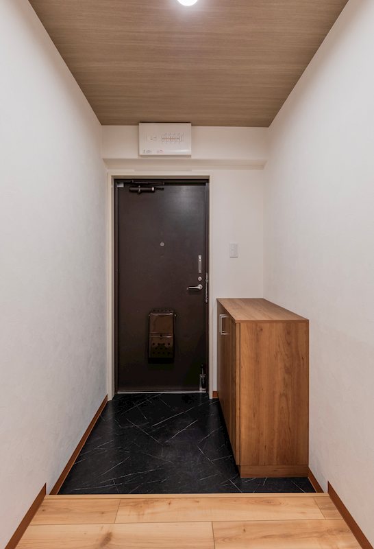 甲南ドエル御影 現地写真（玄関）