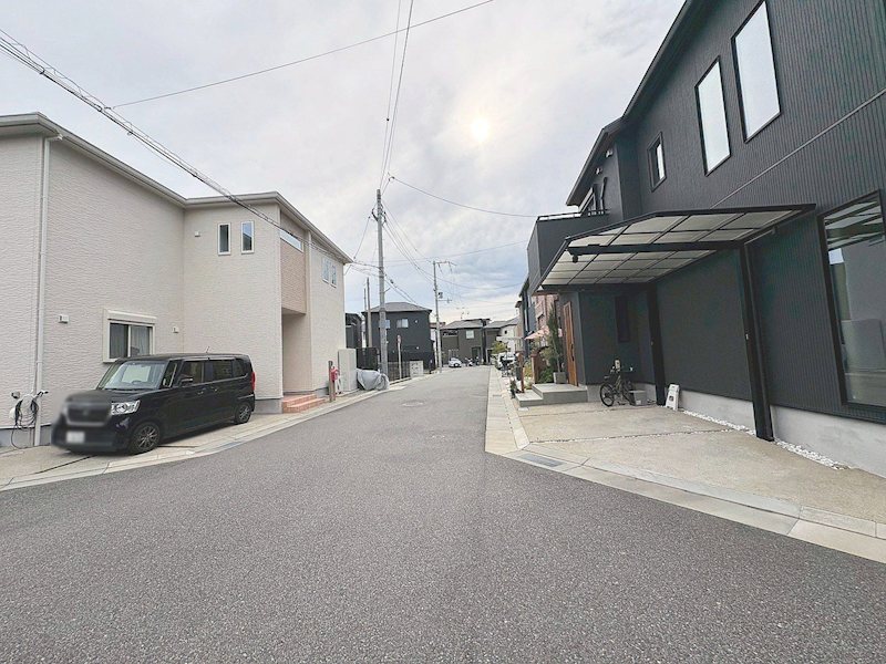 【CASA】川西市久代4丁目 現地写真（前面道路含む現地写真）