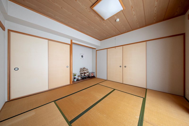 【CASA】ラ・ヴェール宝塚2号棟 内観写真（リビング以外の居室）