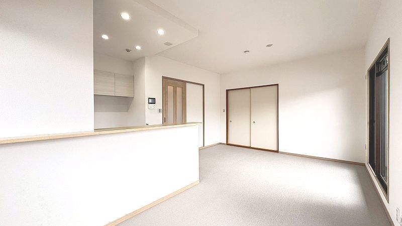 【CASA】プランヴェール高槻阿武山 内観写真（リビング）