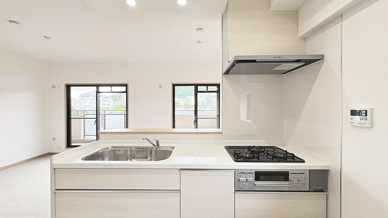 【CASA】プランヴェール高槻阿武山 内観写真（キッチン）