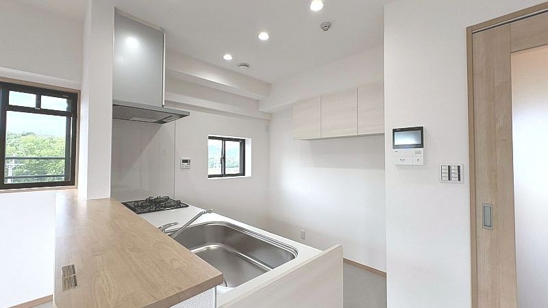 【CASA】プランヴェール高槻阿武山 内観写真（キッチン）