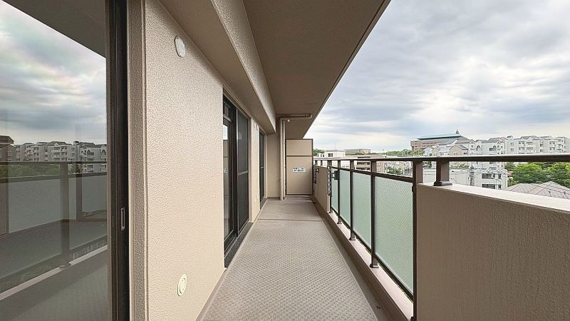 【CASA】プランヴェール高槻阿武山 現地写真（バルコニー）
