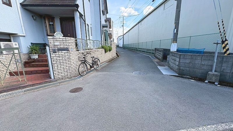 【CASA】茨木市十日市町◆建築条件無売土地◆ 現地写真（前面道路含む現地写真）