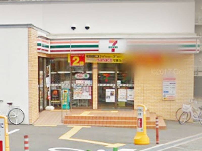ローレルコート北千里  コンビニ