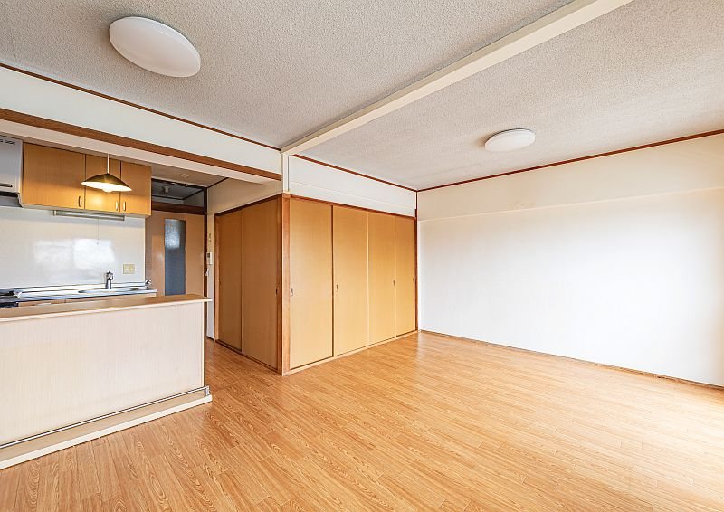 【CASA】高槻ファミリーハイツB棟≪即日内覧可能、リフォームプランご提案します！≫ 内観写真（リビング）