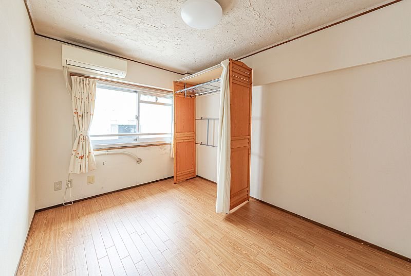 【CASA】高槻ファミリーハイツB棟≪即日内覧可能、リフォームプランご提案します！≫ 内観写真（リビング以外の居室）