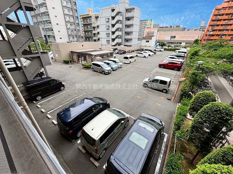 パルクメゾン千舟公園 共用部写真（駐車場）