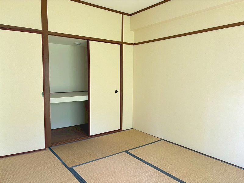 【CASA】ネオライフマンション高槻 内観写真（リビング以外の居室）