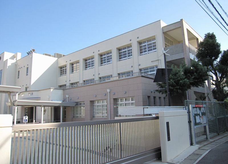 エンゼルクレッセ西難波 小学校
