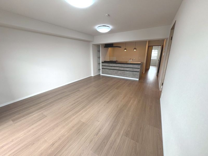 【CASA】高槻阿武山二番街208号棟 内観写真（リビング）